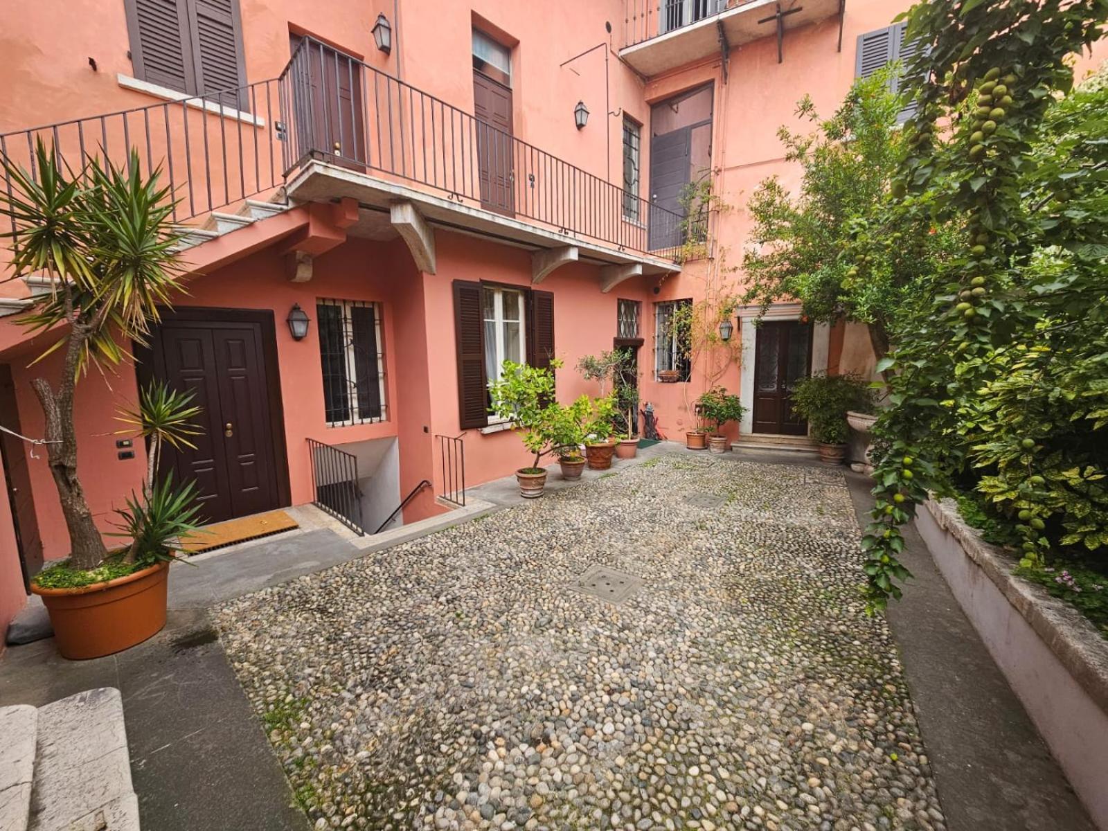 Il Cortiletto- Le Piazze Apartment Brescia Exterior photo